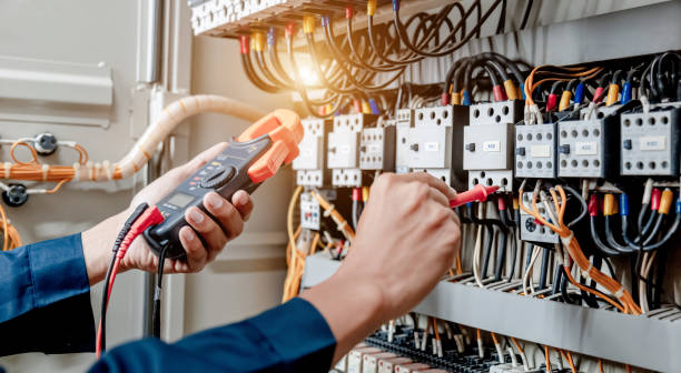 Best Local Electrician Companies  in Mccook, NE